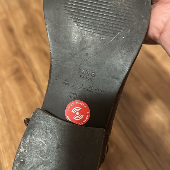 Mango Uncle Booties Size 37 Euro. - Picture 3 of 3